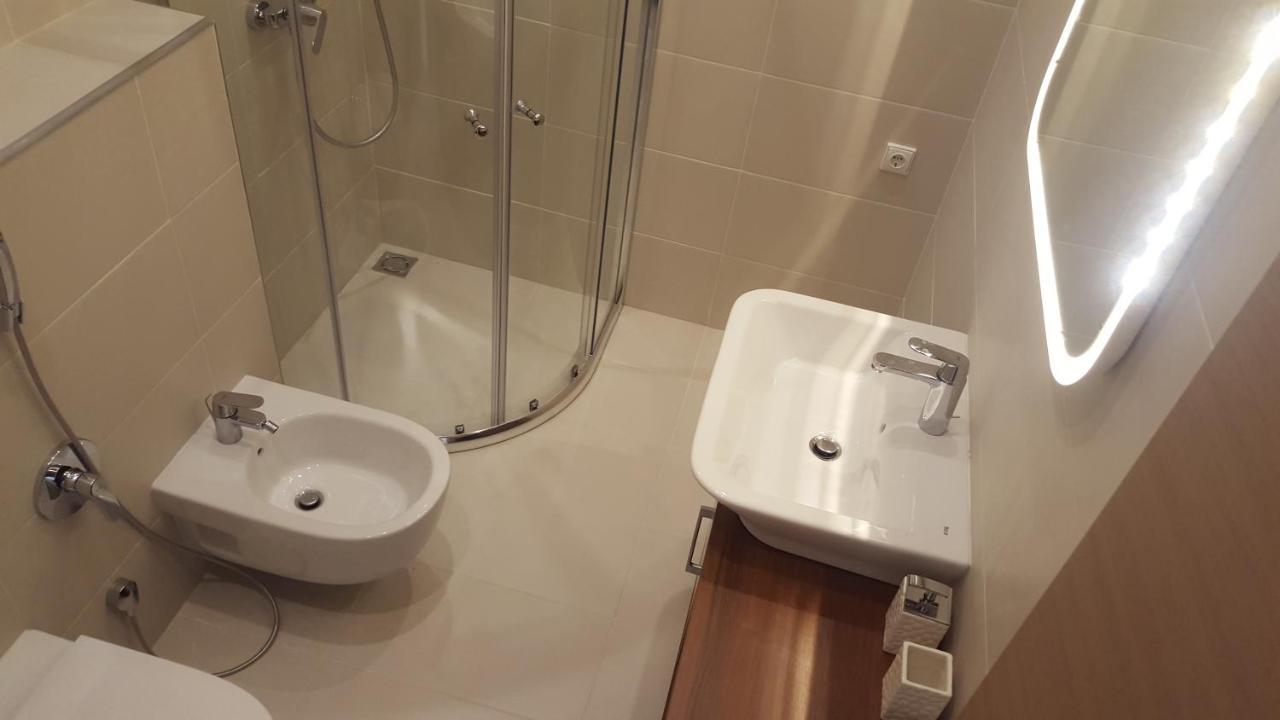 Great Flat With Terrace In Oldtown-Prime Rentals Kaunas Exteriör bild